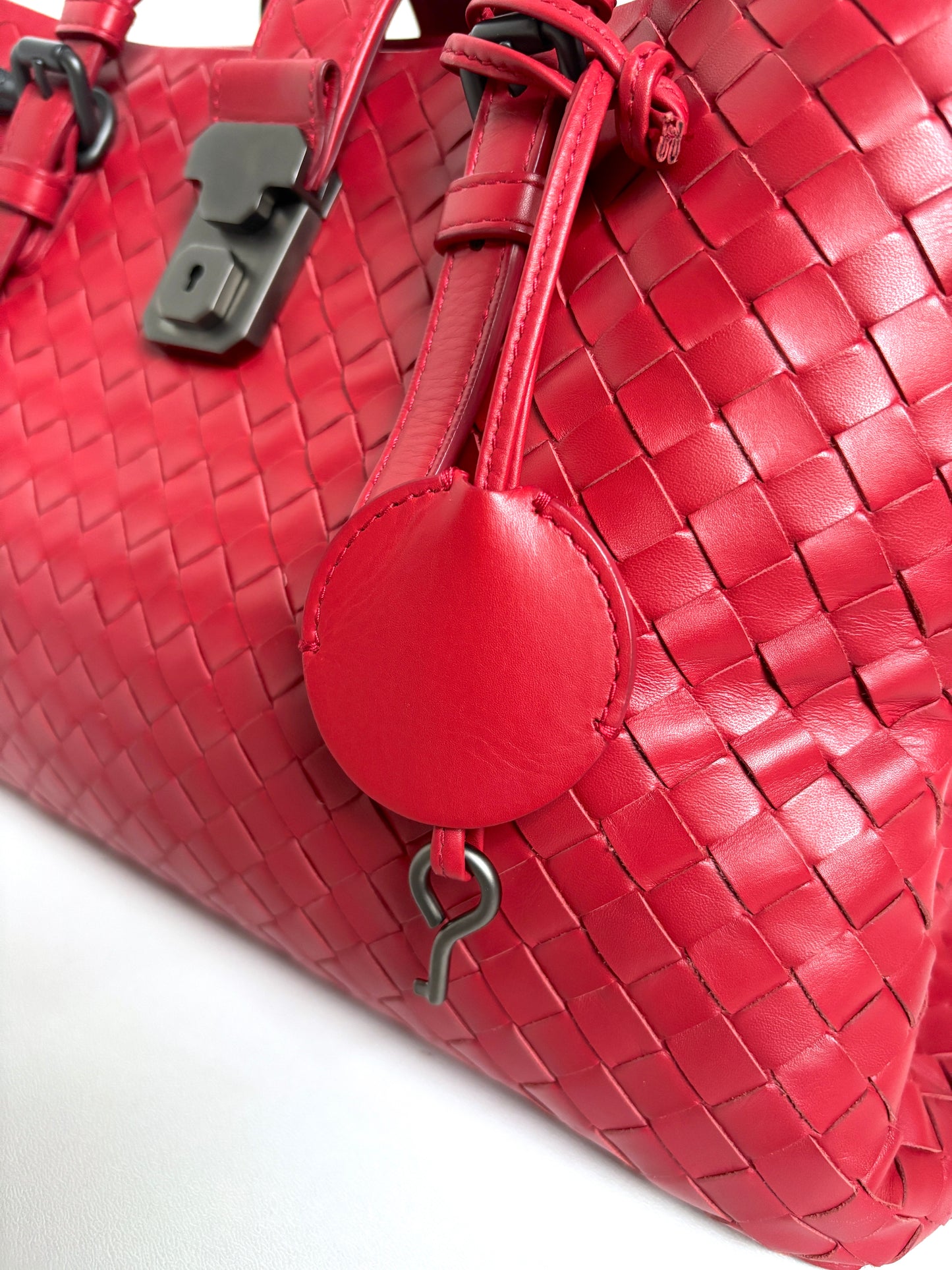 Bottega Veneta "Roma" shoulder bag.