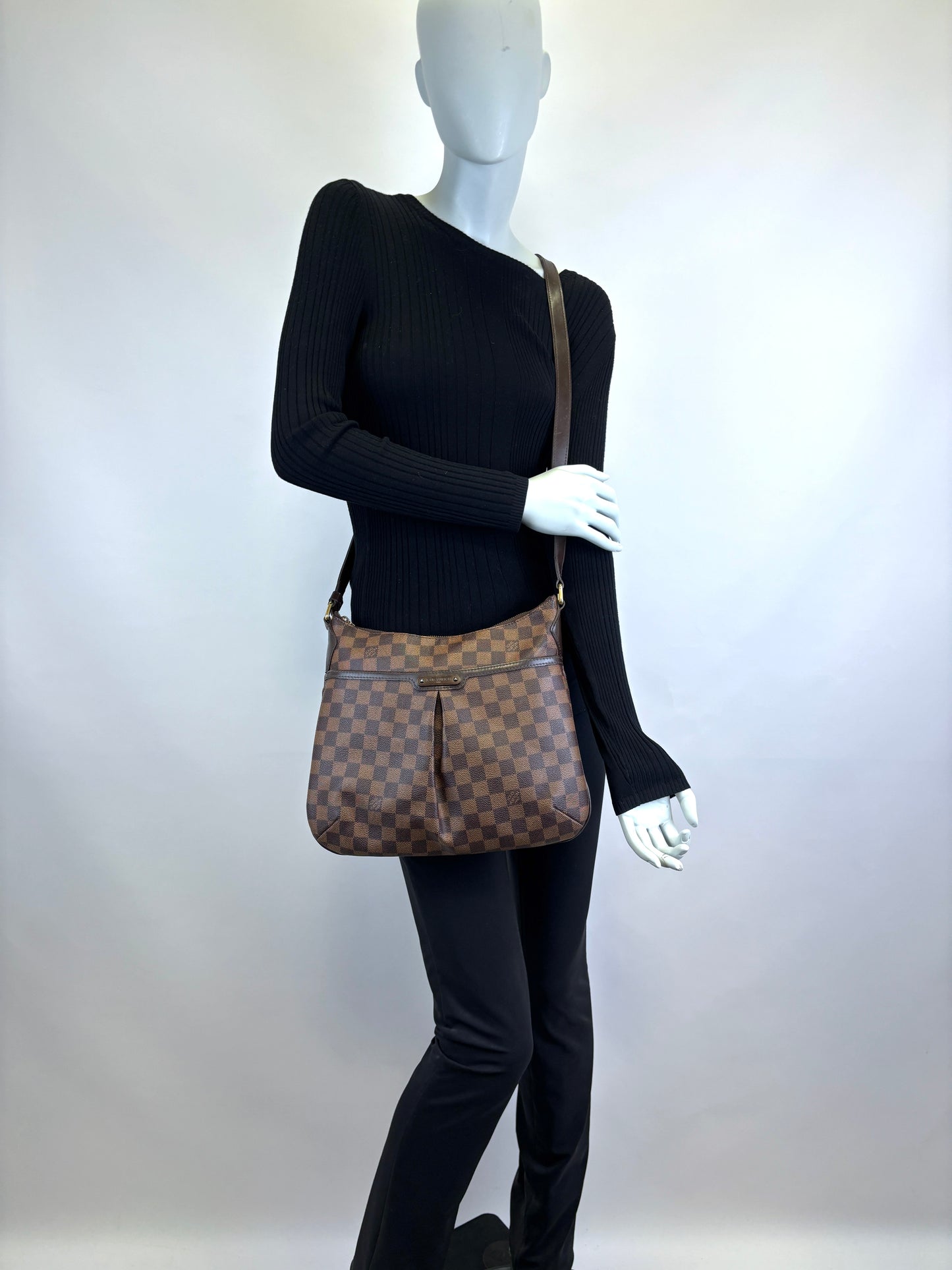 Louis Vuitton "Damier Ebene Bloomsbury"