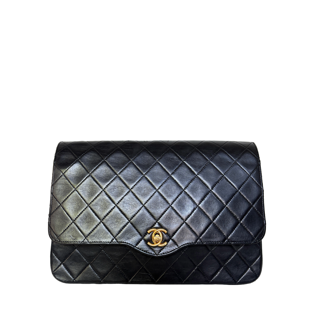 Chanel vintage classic flap bag '84