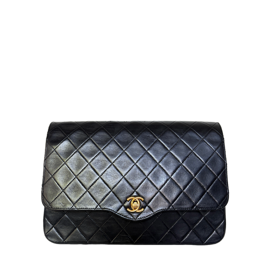 Chanel vintage classic flap bag '84