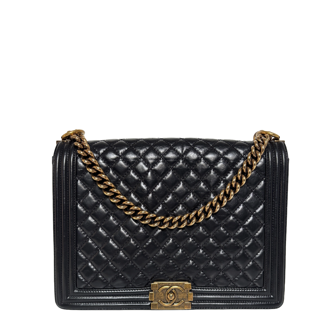 Chanel "Boy Jumbo 30" shoulder bag