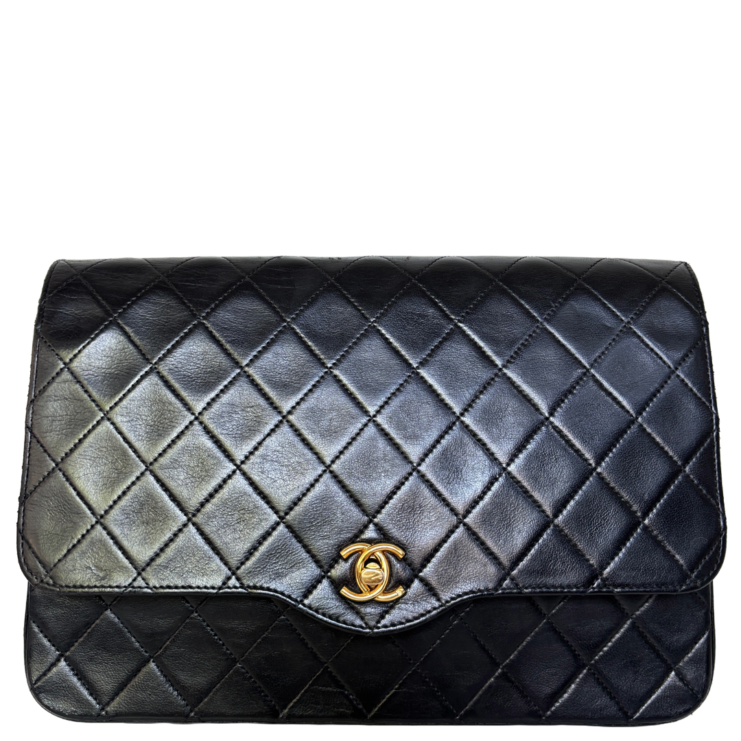 Chanel vintage classic flap bag '84