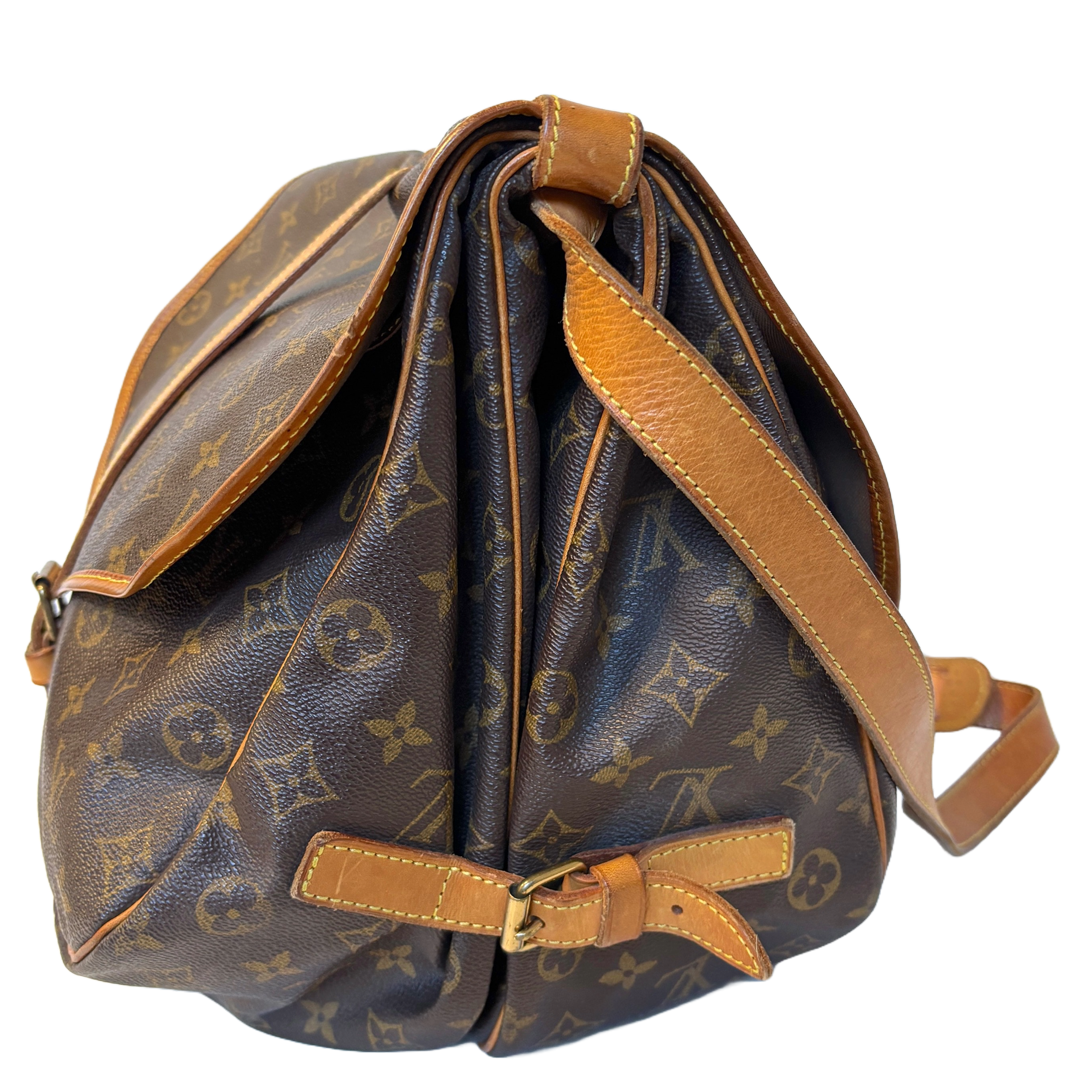 Louis Vuitton "Saumur" bag