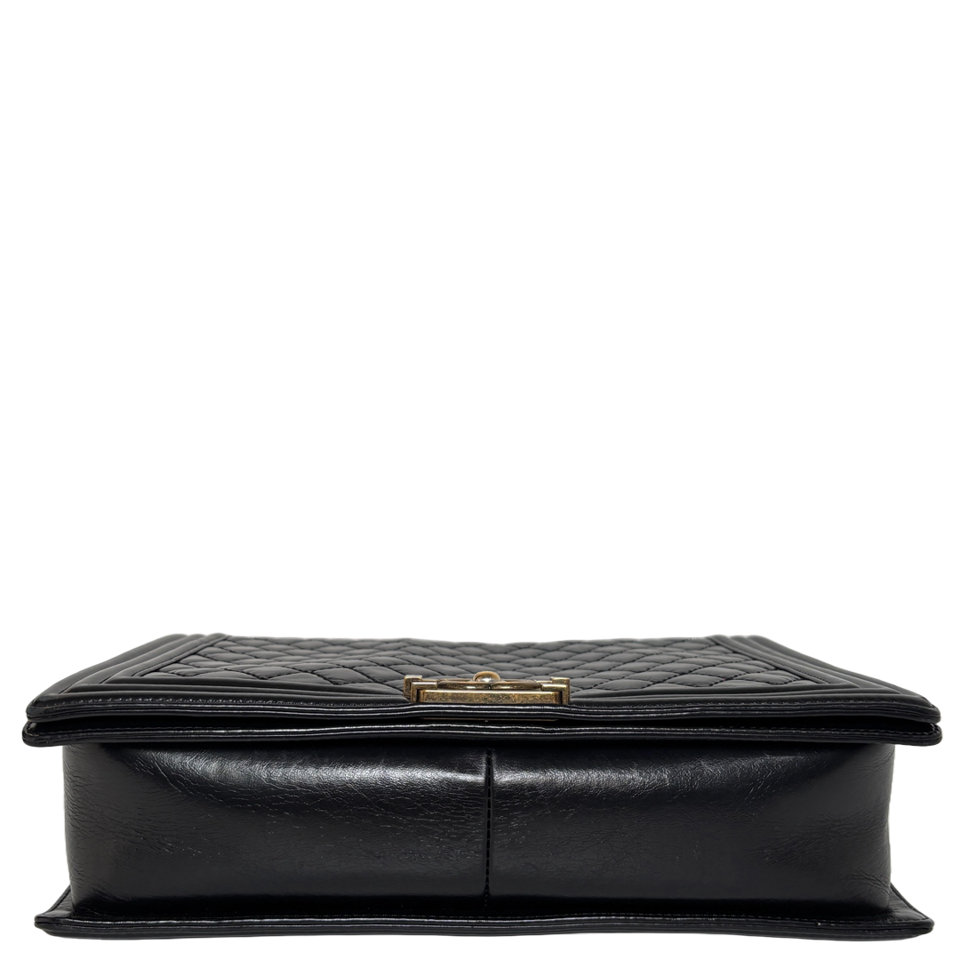 Chanel "Boy Jumbo 30" shoulder bag
