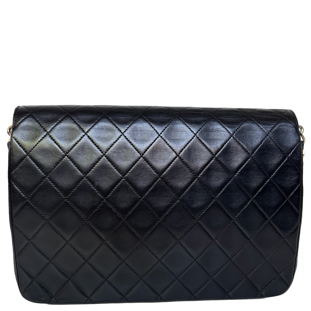 Chanel vintage classic flap bag '84