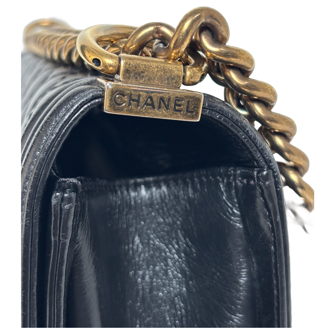 Chanel "Boy Jumbo 30" shoulder bag