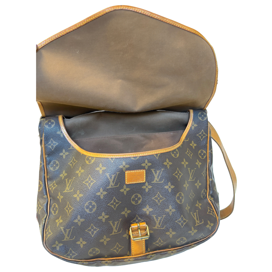 Louis Vuitton "Saumur" bag