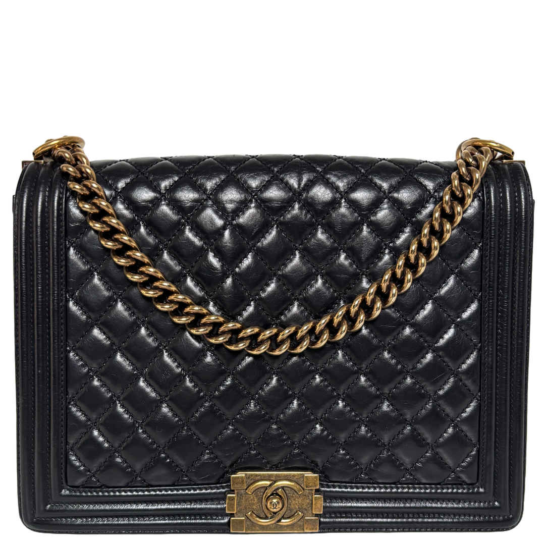 Chanel "Boy Jumbo 30" shoulder bag