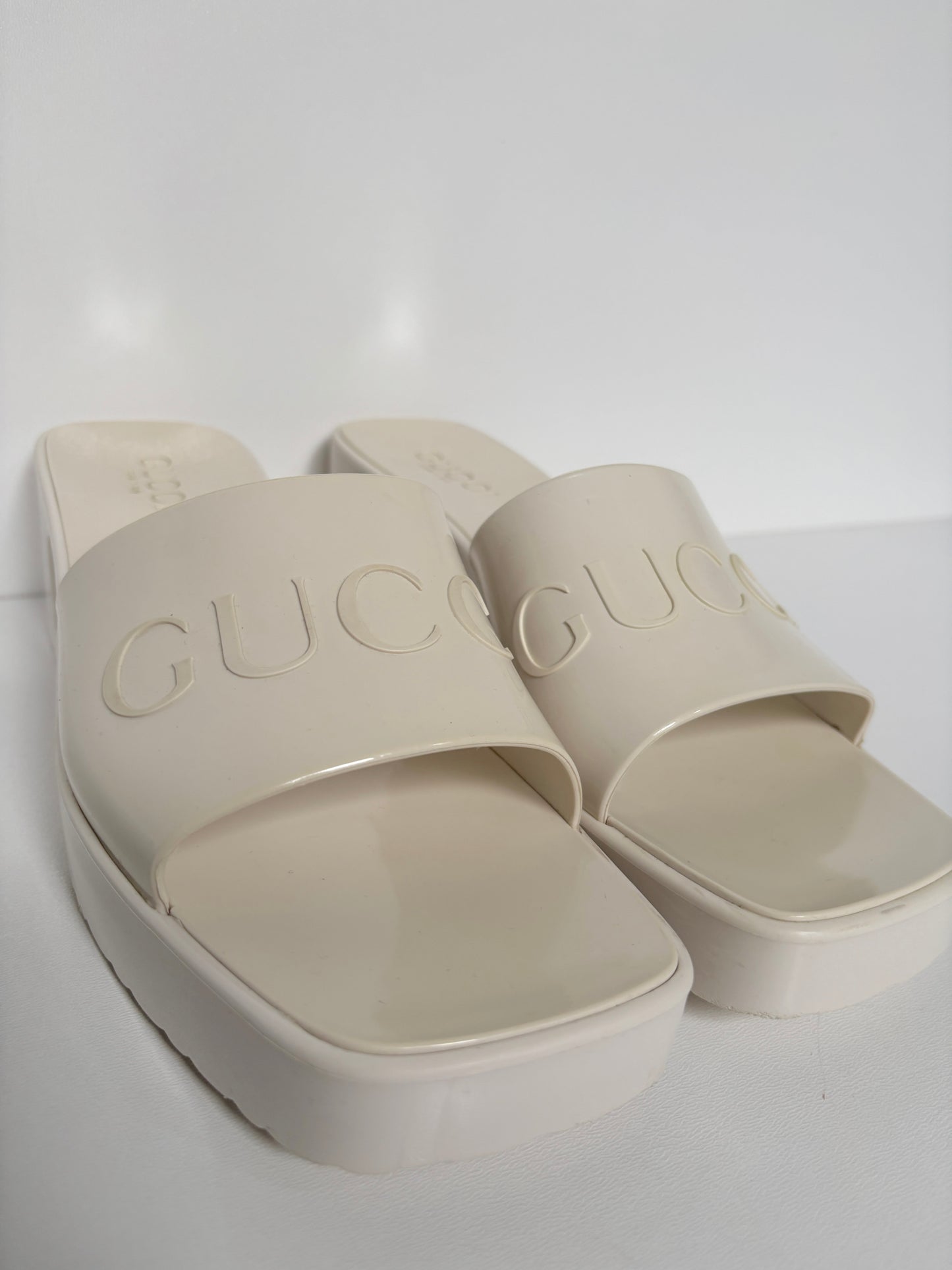 Gucci sandals