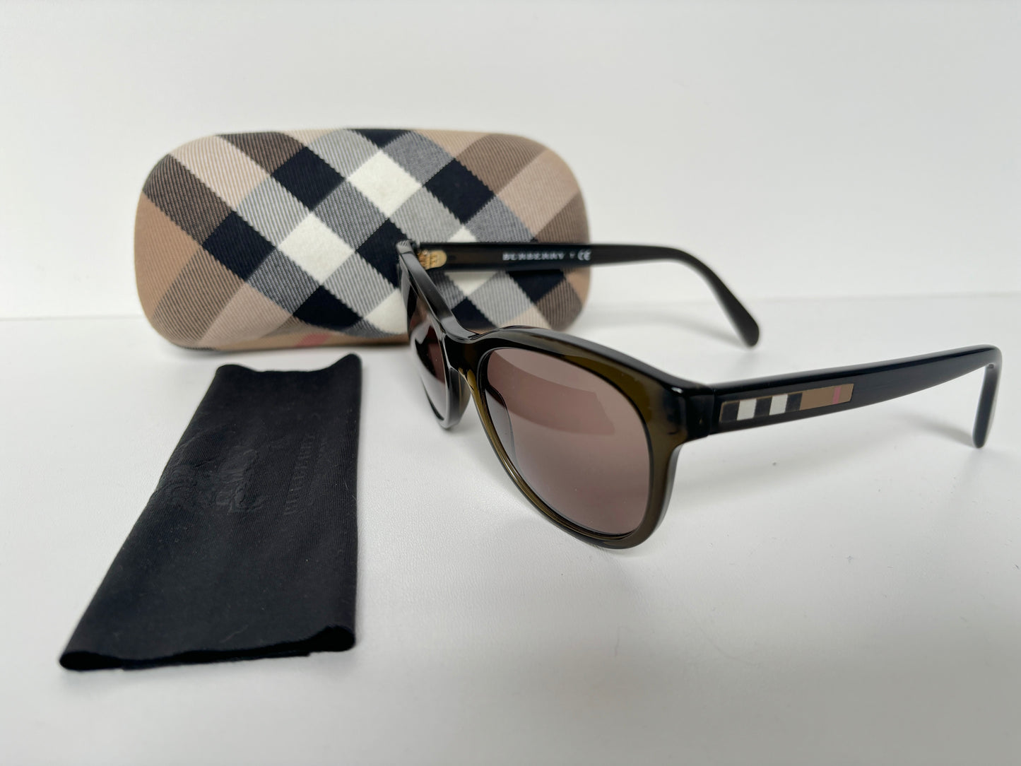 Burberry sunglasses