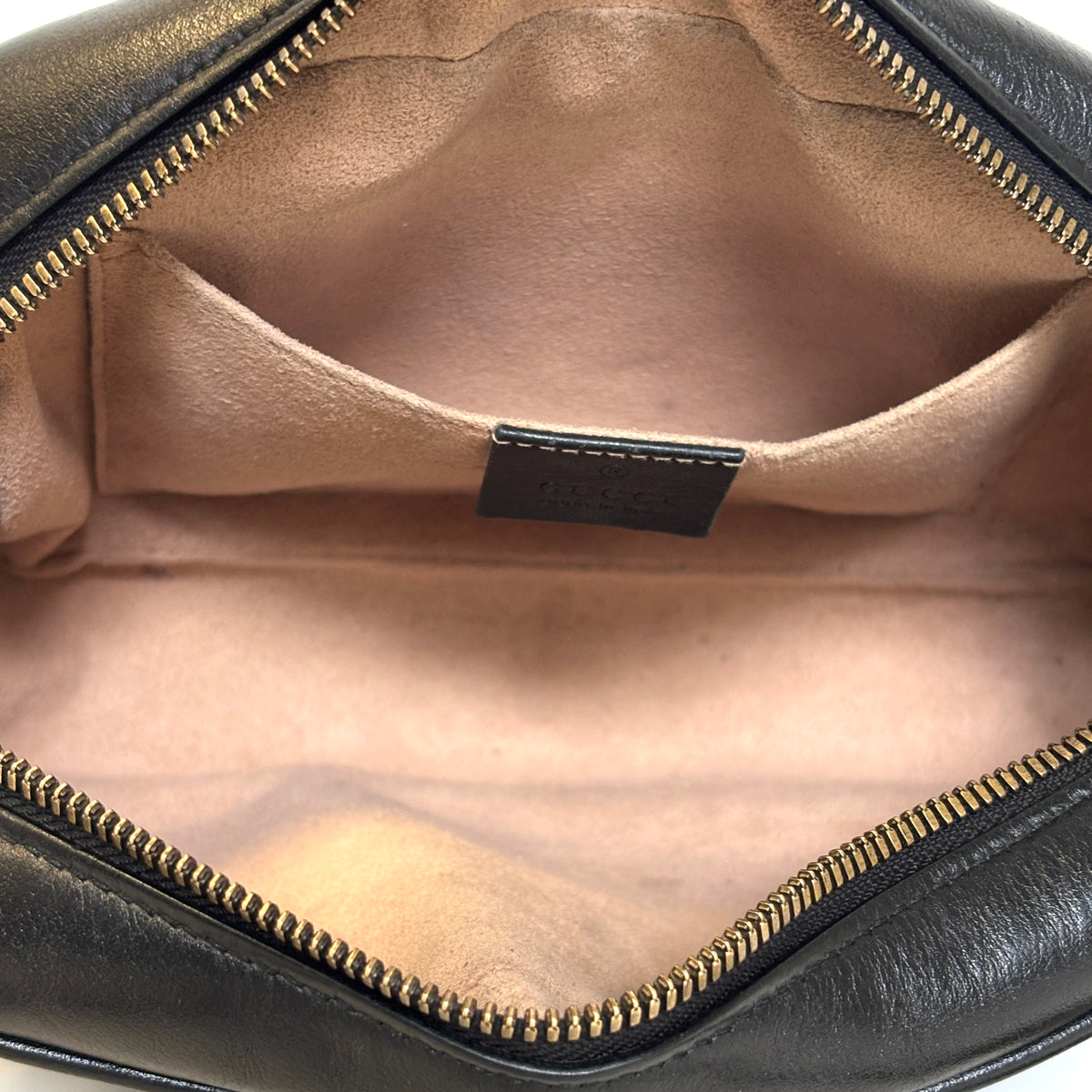 Gucci GG Marmont camera bag