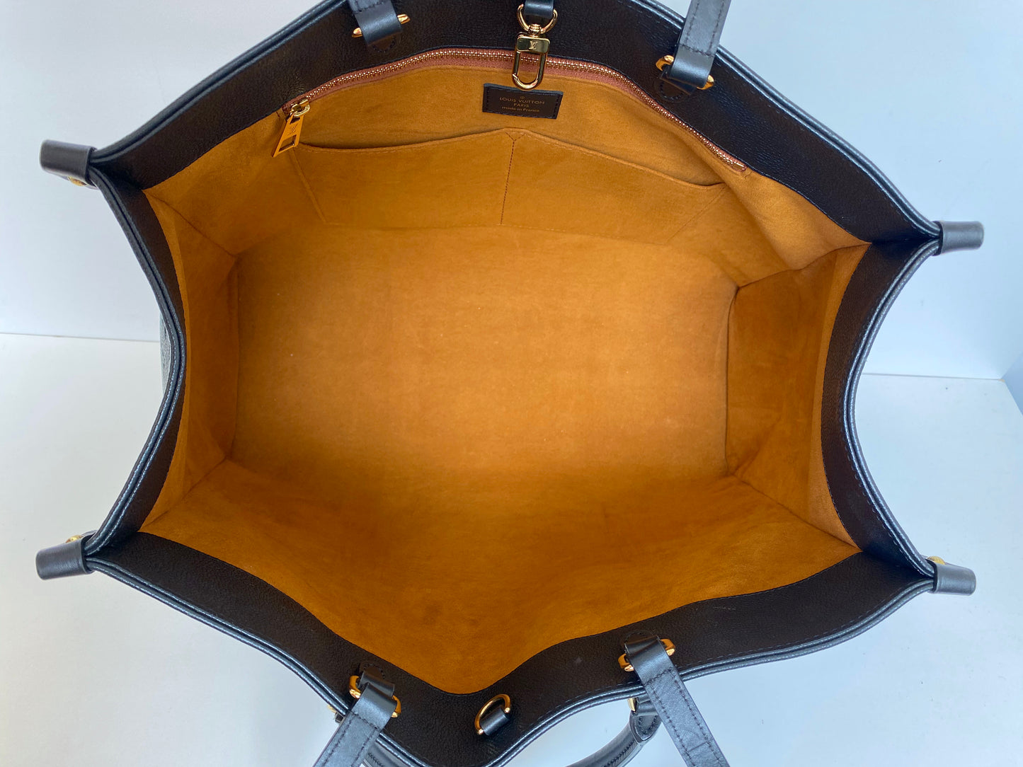 Louis Vuitton "On the Go" shopper