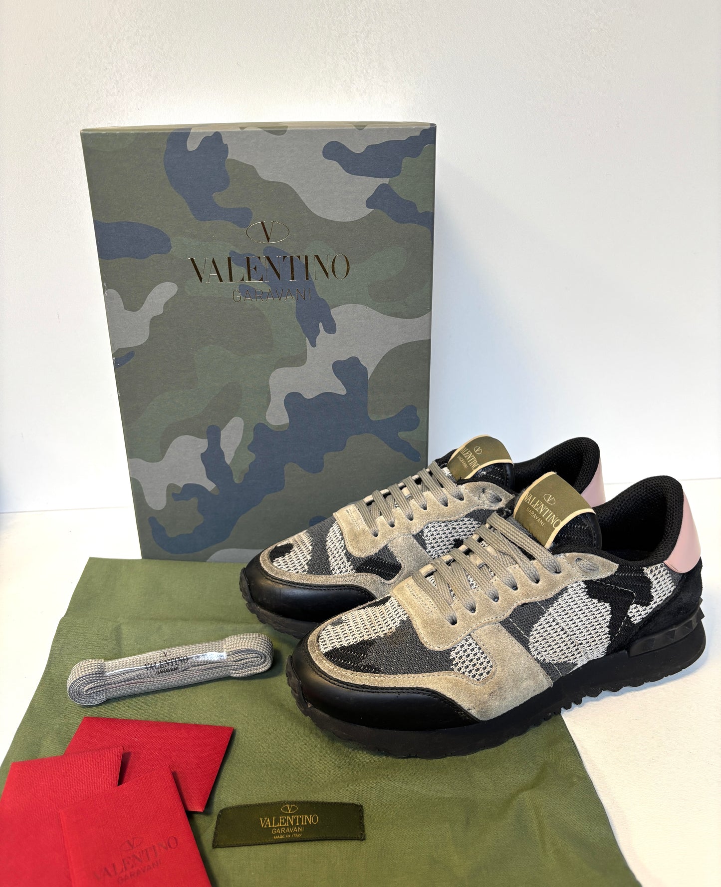 Valentino Garavani "Rockrunner"