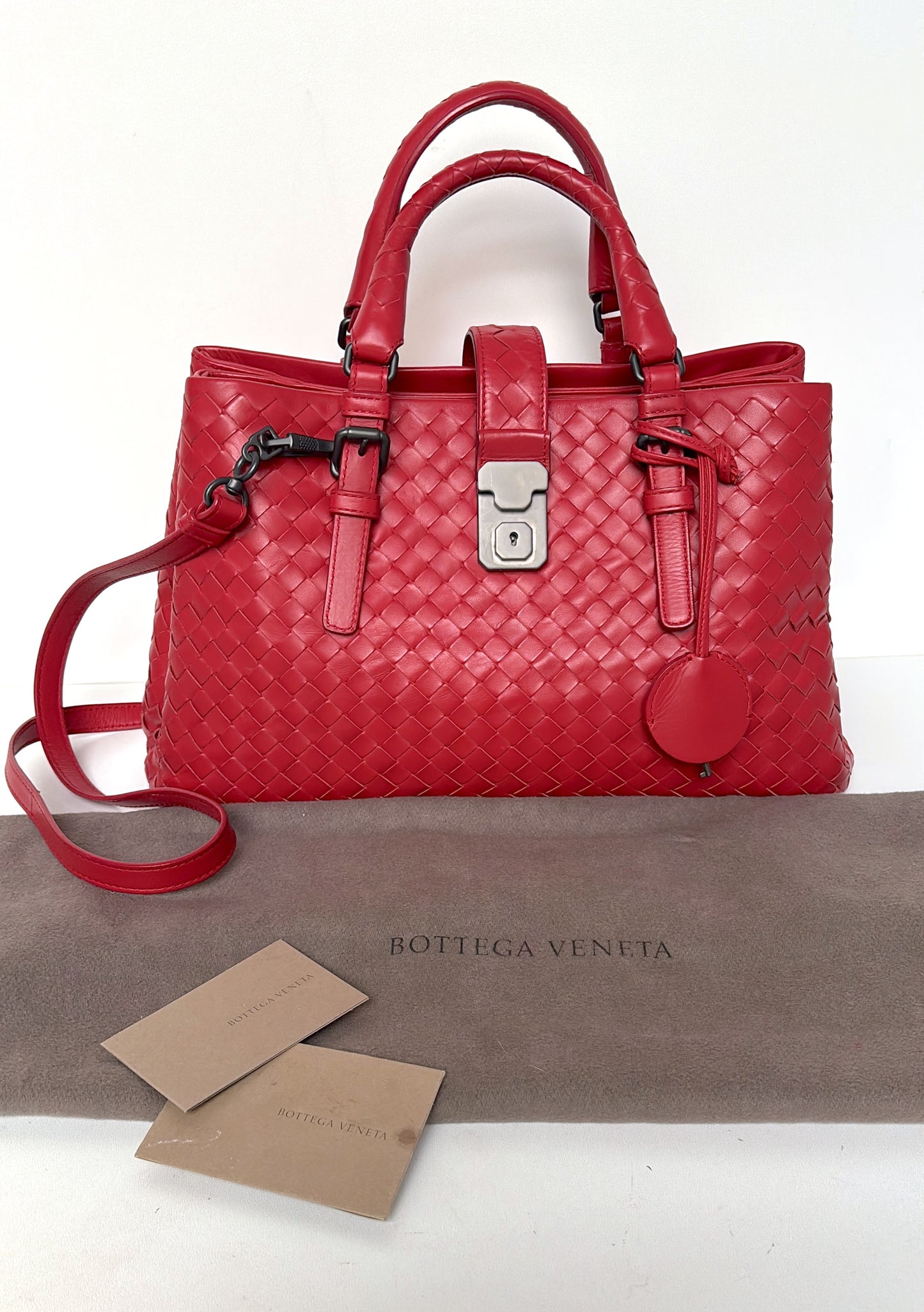 Bottega Veneta "Roma" shoulder bag.