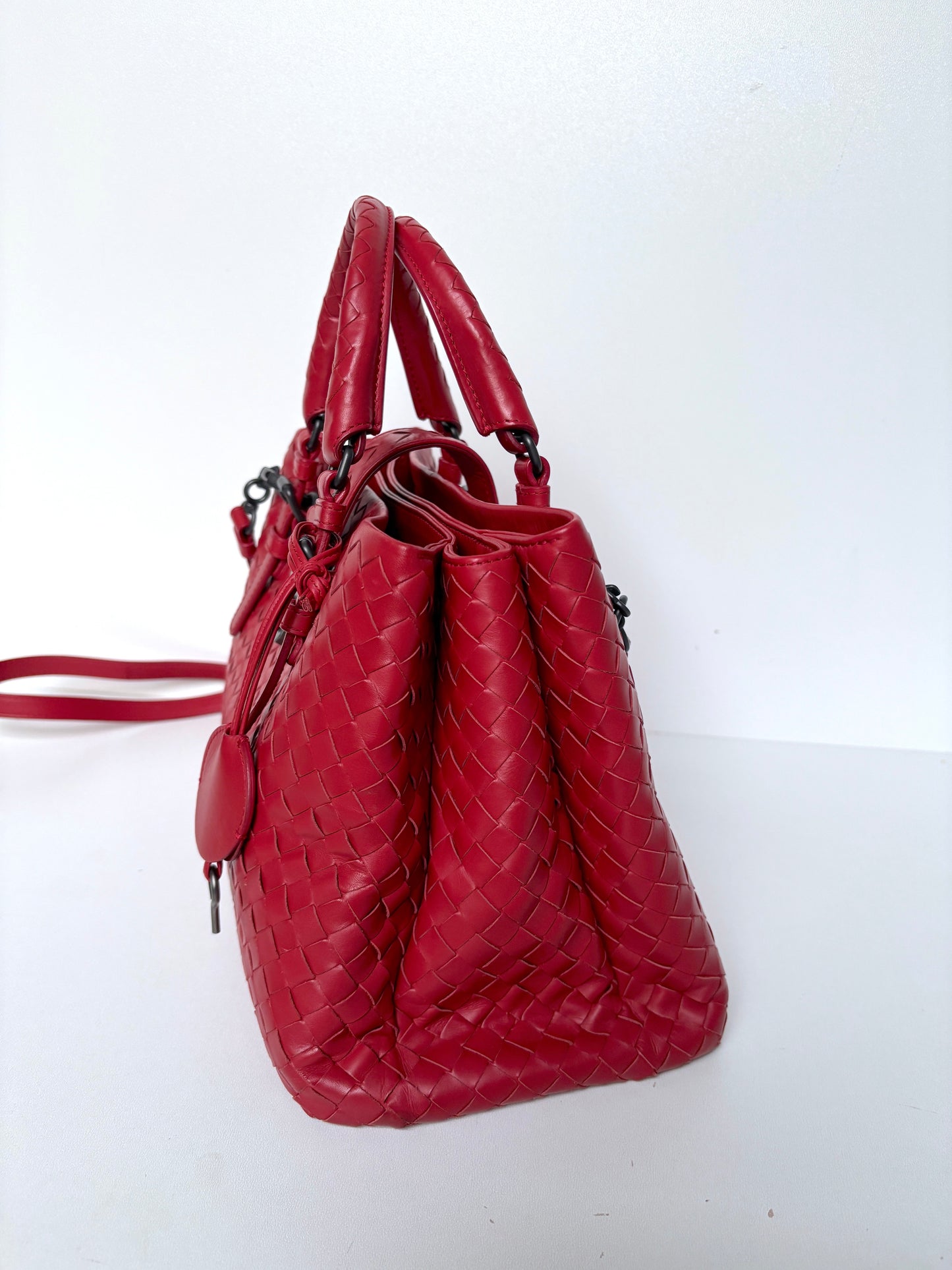 Bottega Veneta "Roma" shoulder bag.