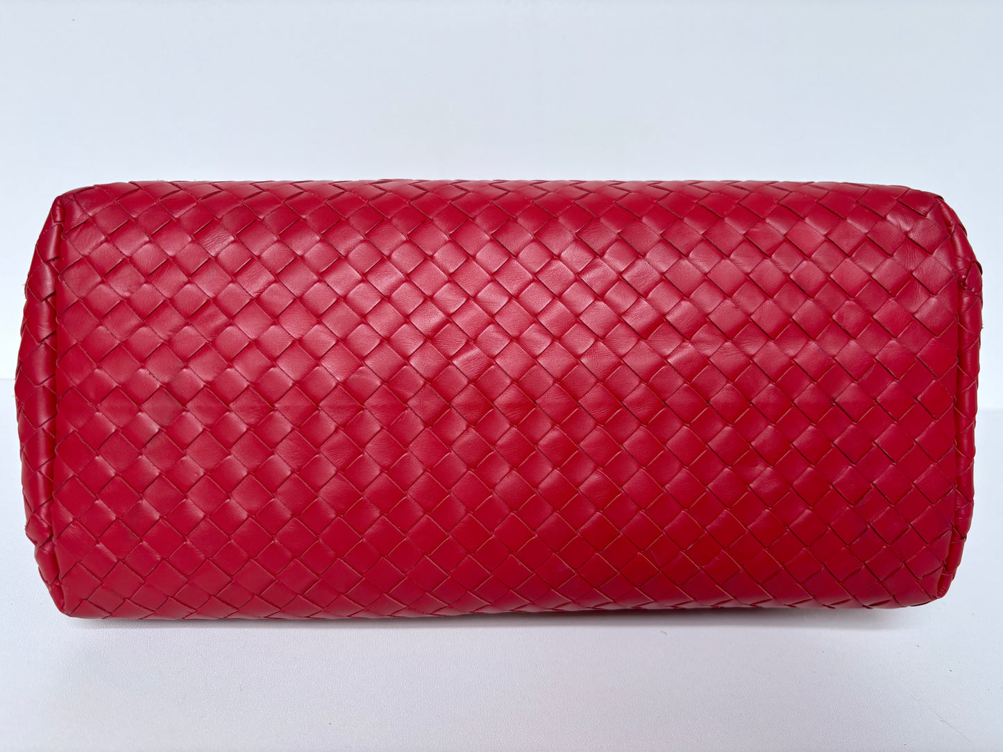 Bottega Veneta "Roma" shoulder bag.