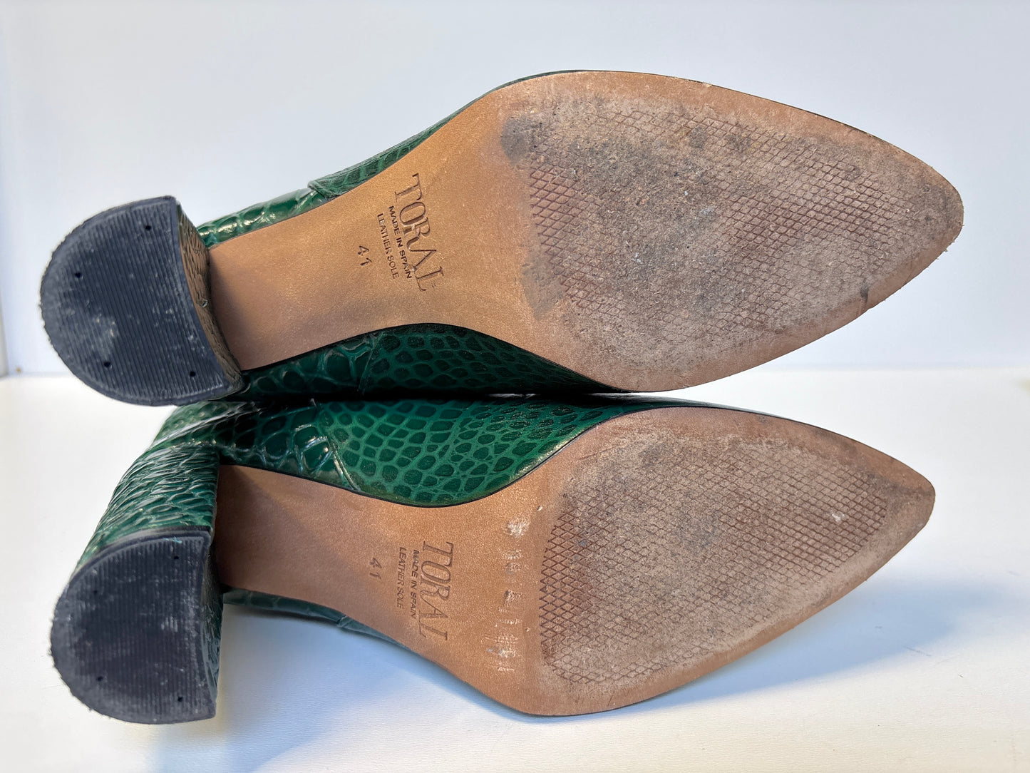 Toral knee-high boots