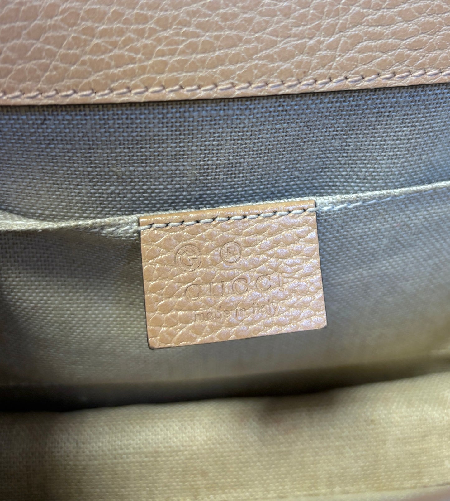 Gucci "Interlocking" crossbody