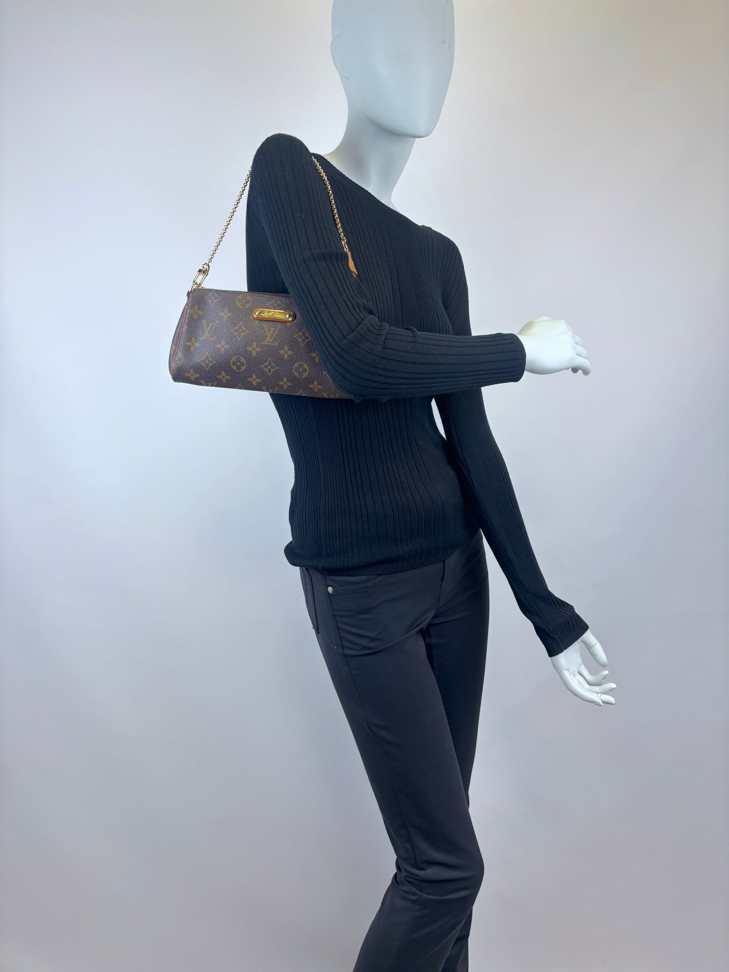 Louis Vuitton "Eva" Pochette