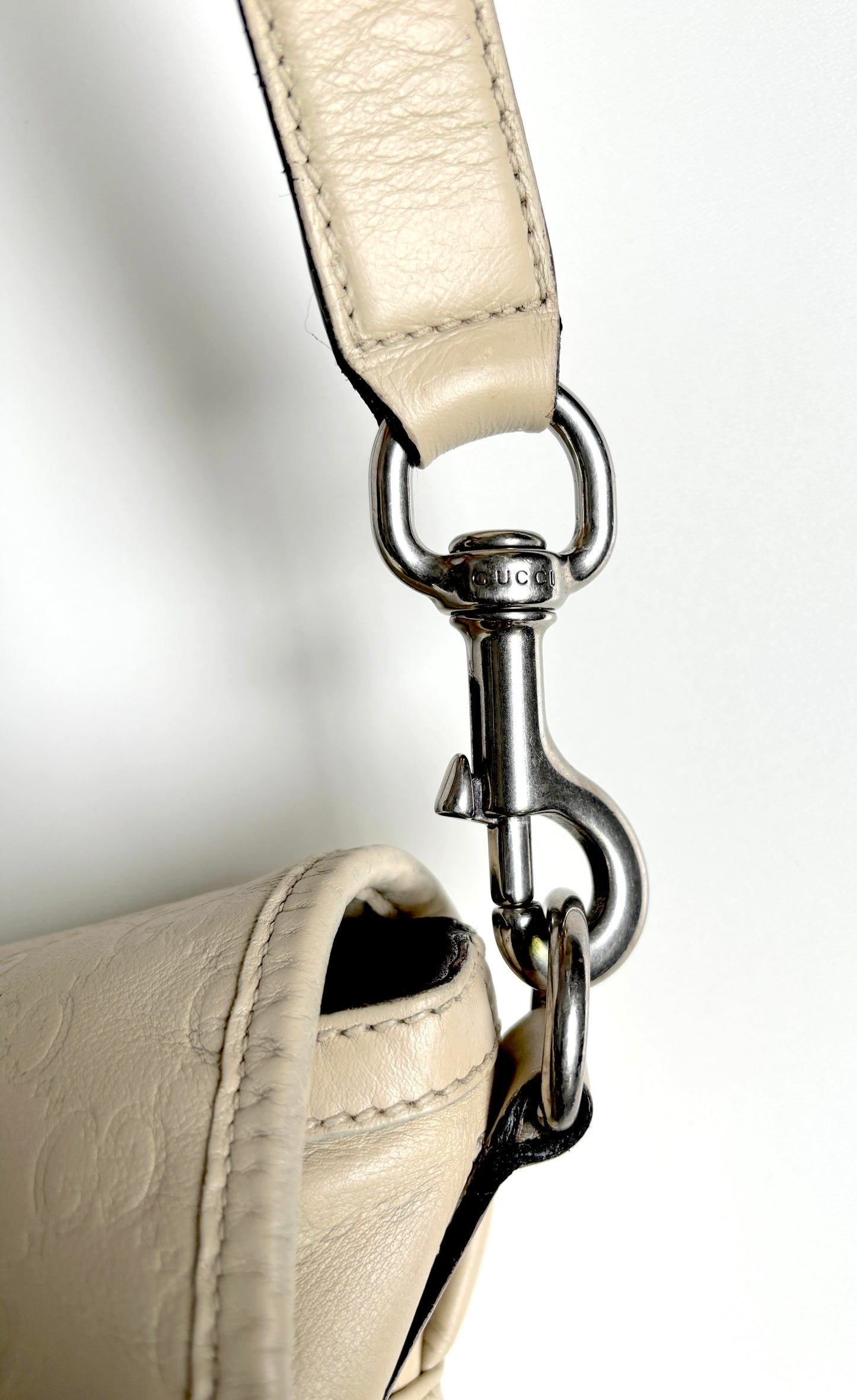 Gucci leather shoulder bag