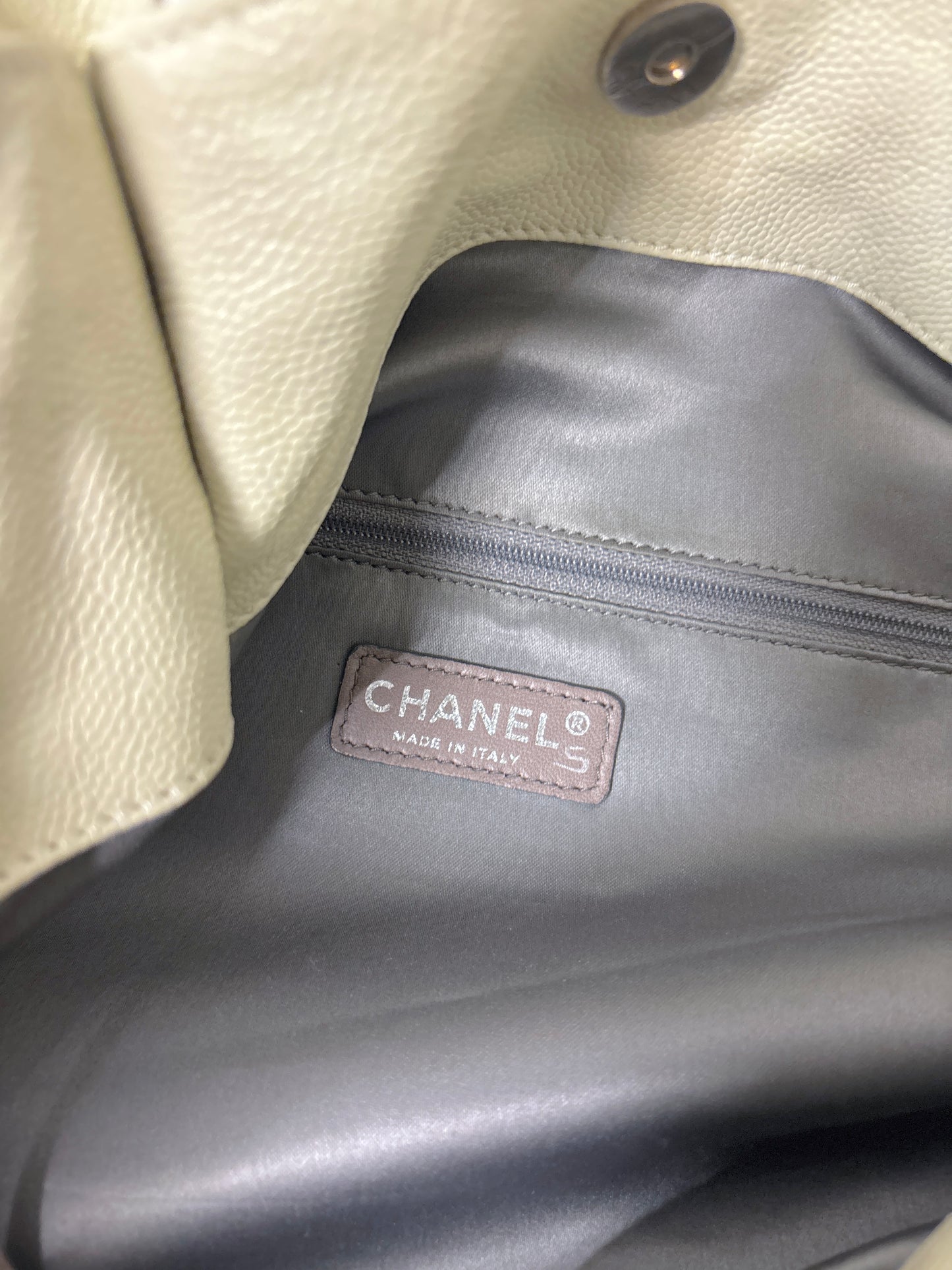 Chanel "Pocket in the City" handbag
