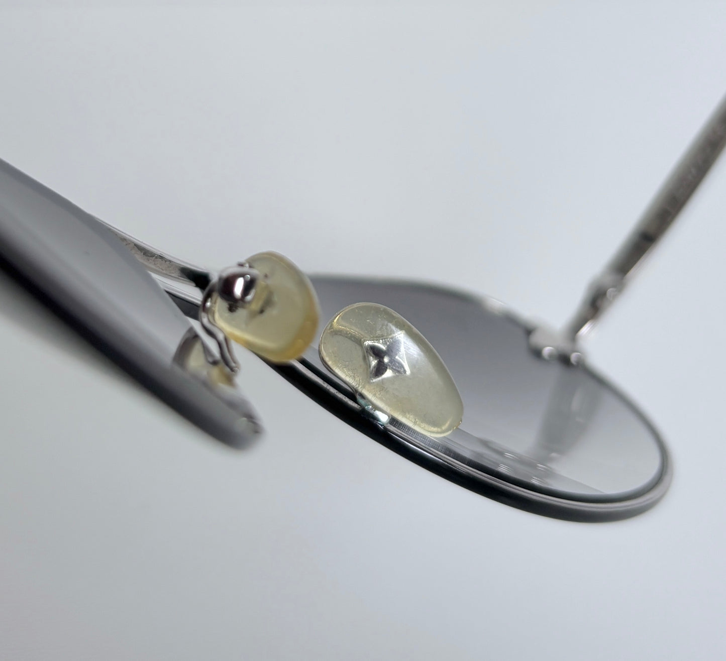 Louis Vuitton aviator sunglasses
