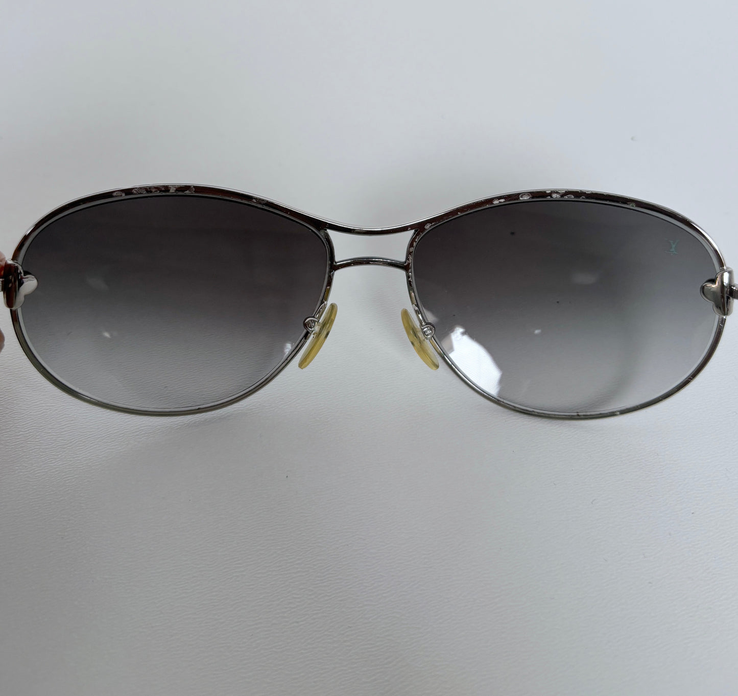 Louis Vuitton aviator sunglasses