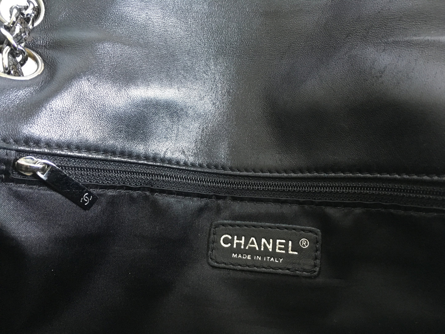 Chanel shoulder bag