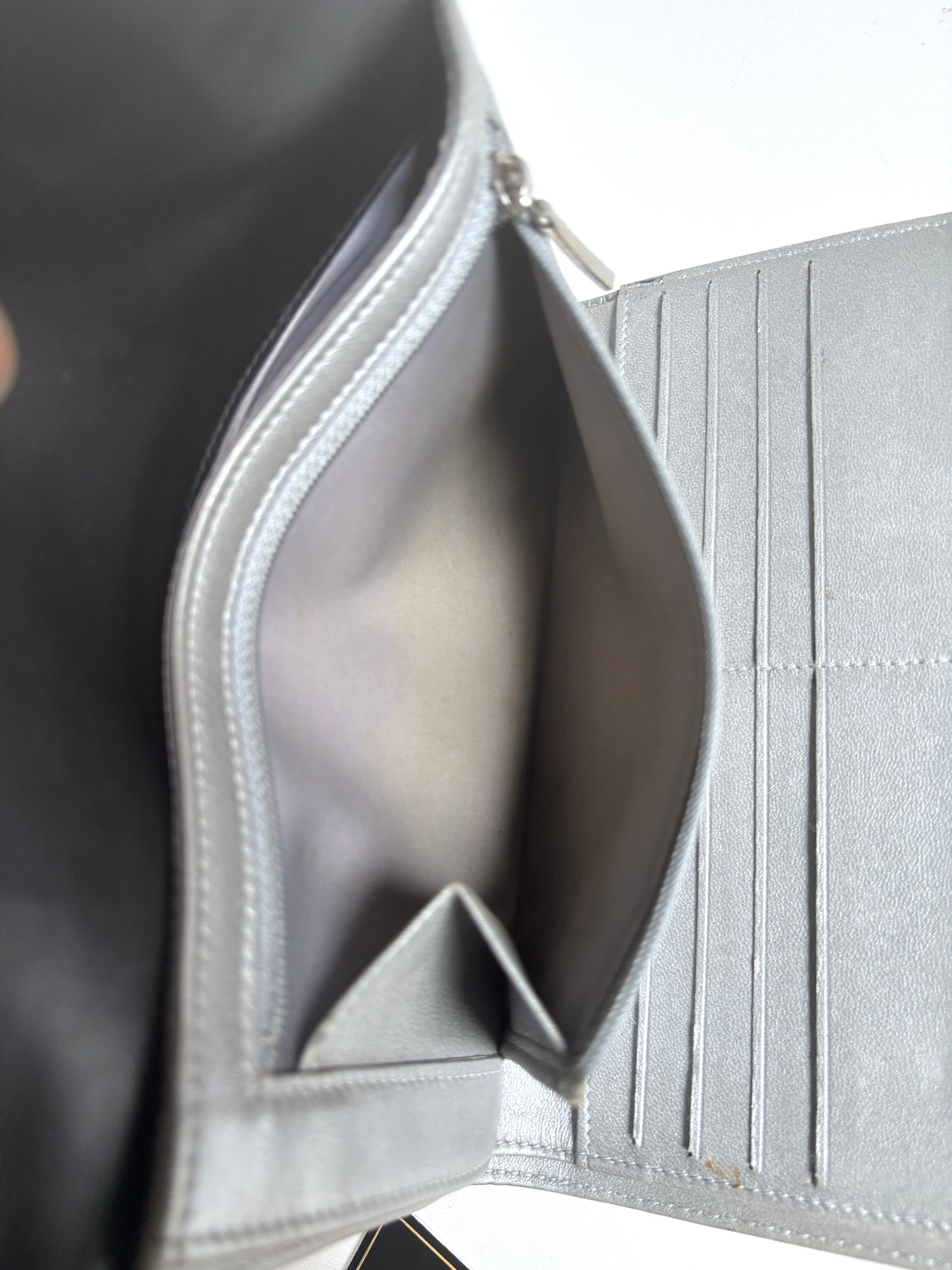 Chanel black leather "Camilia" wallet