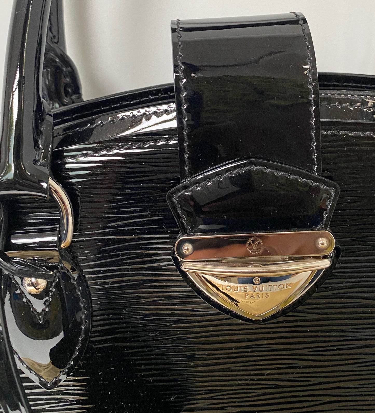 Louis Vuitton "Epi Pont Neuf" handbag