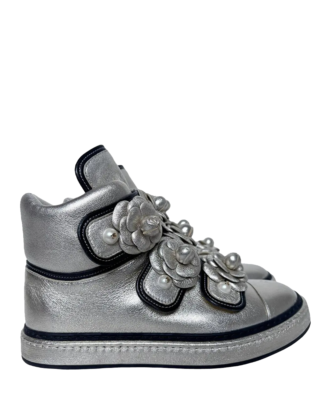 Chanel high "Camellia" sneakers