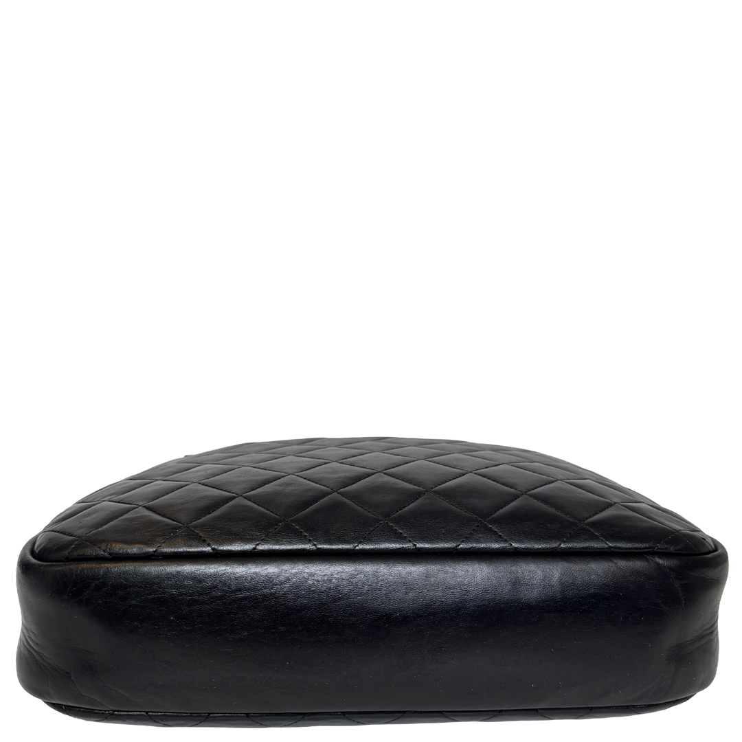 Chanel Vintage quilted camera bag