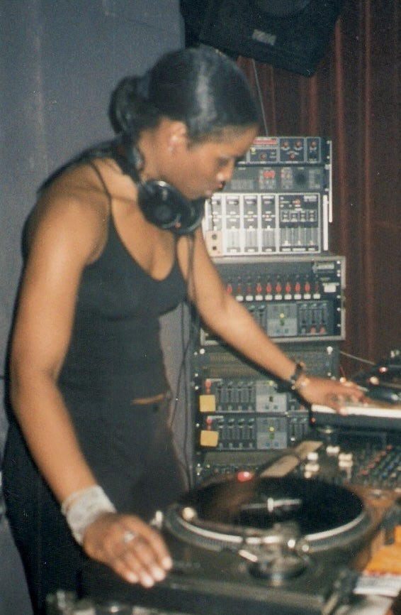 Dulce at the turntables in the early Wanga years